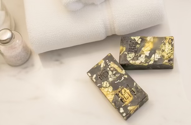 Black Gold Bar | Amazing and Hydrating Cleanse