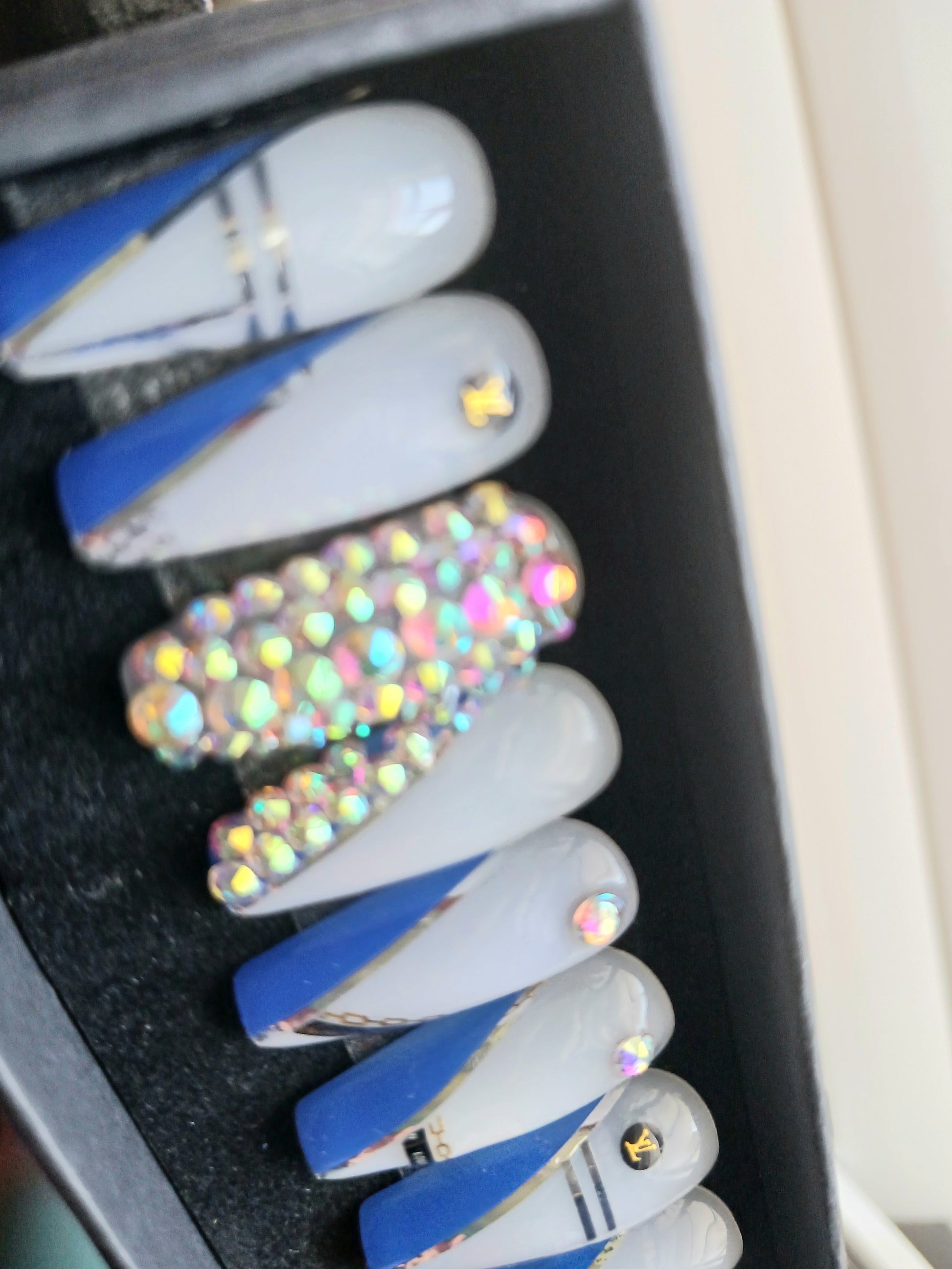 Starriel Nails