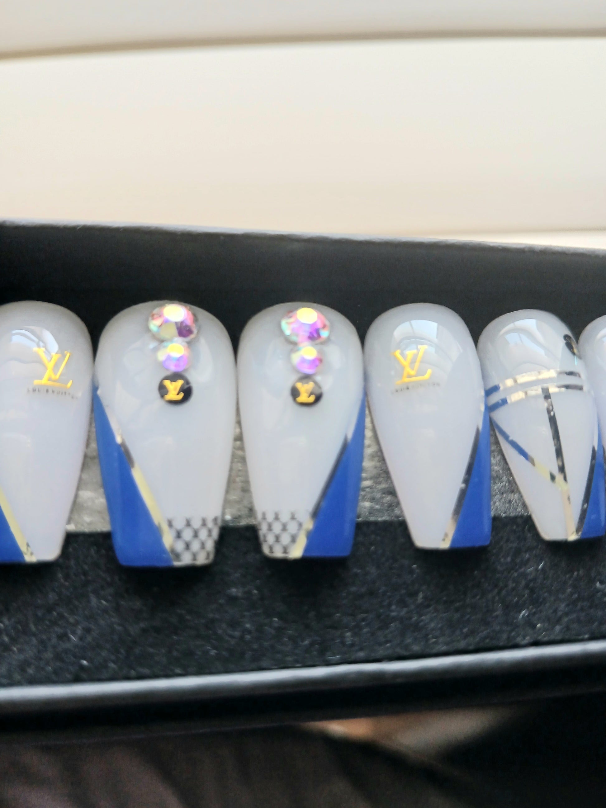 Starriel Nails