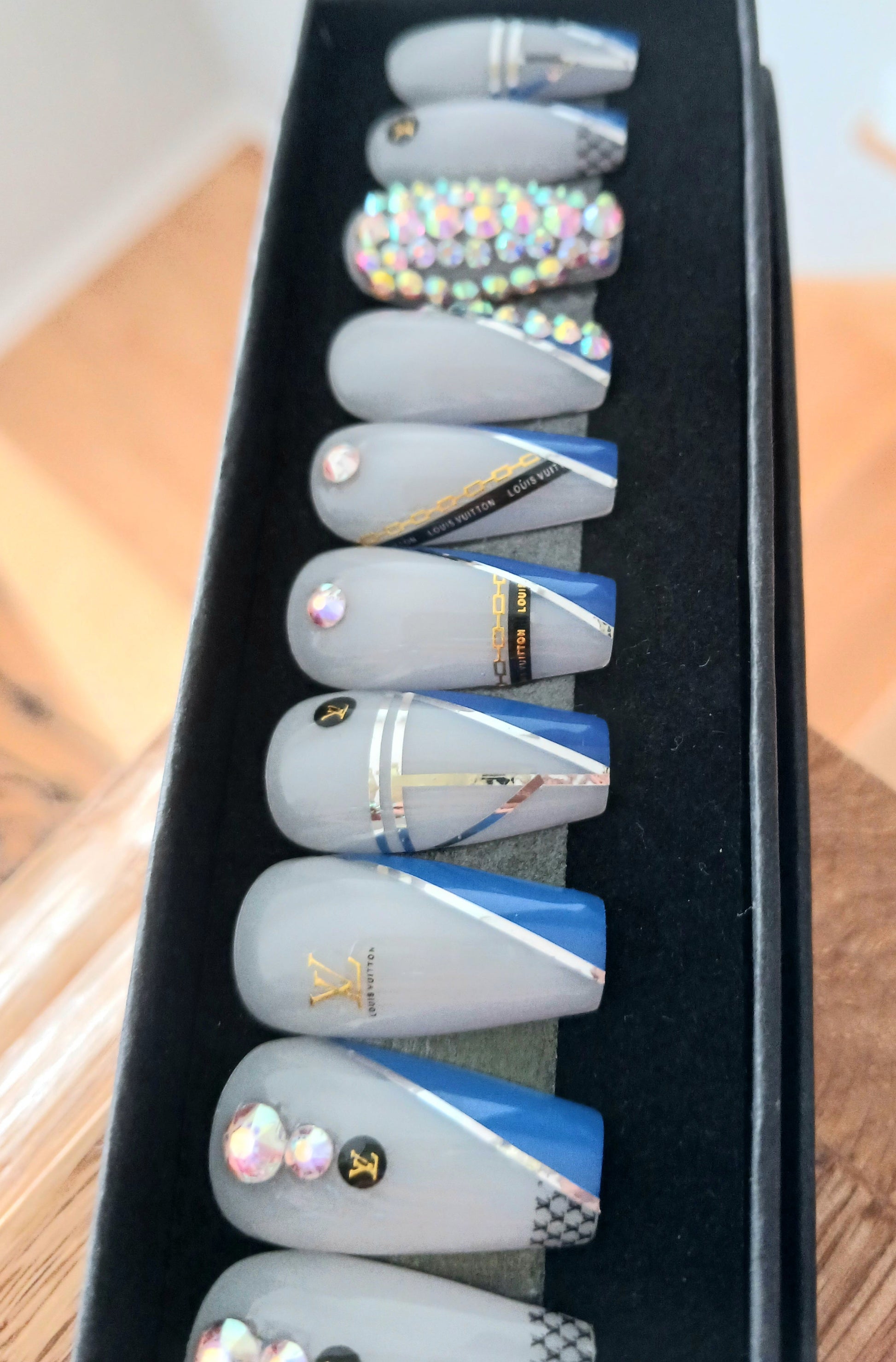 Starriel Nails