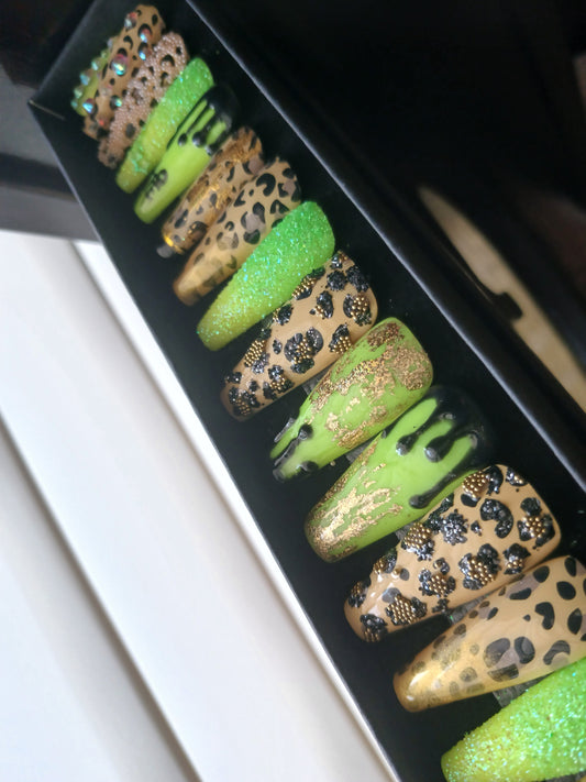 Starriel Nails