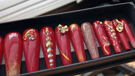 Starriel Nails