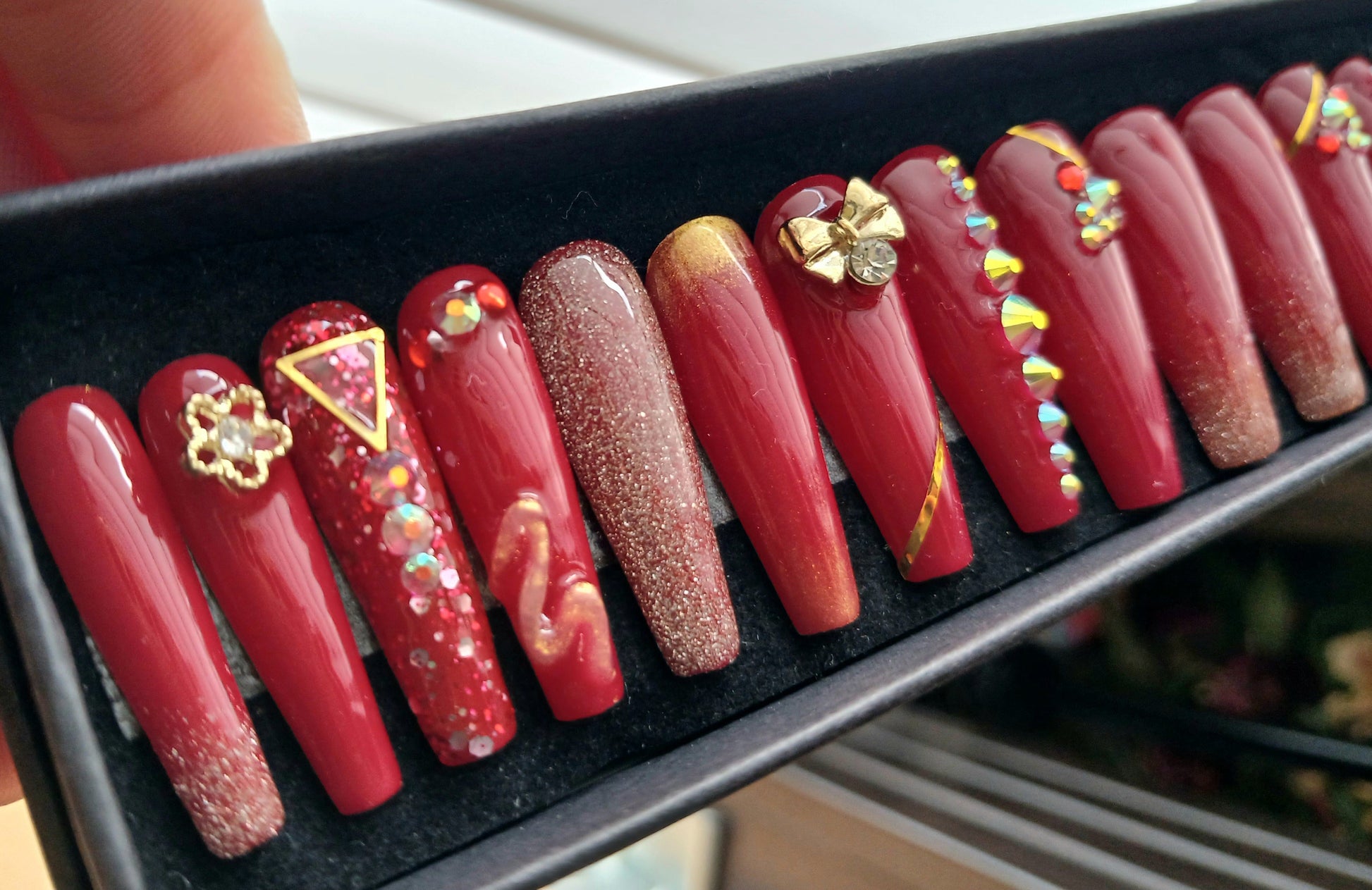 Starriel Nails